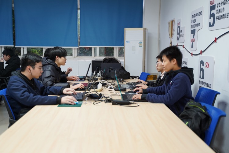 優(yōu)秀學子|重返母校，再拾夢想