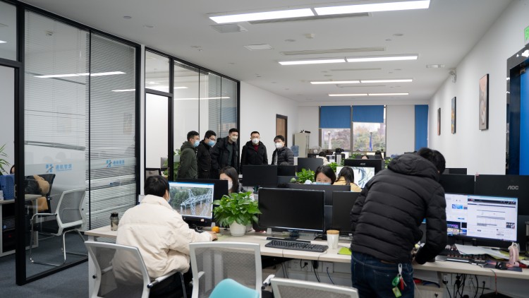 新華就業(yè)有高度，新年回訪有溫度