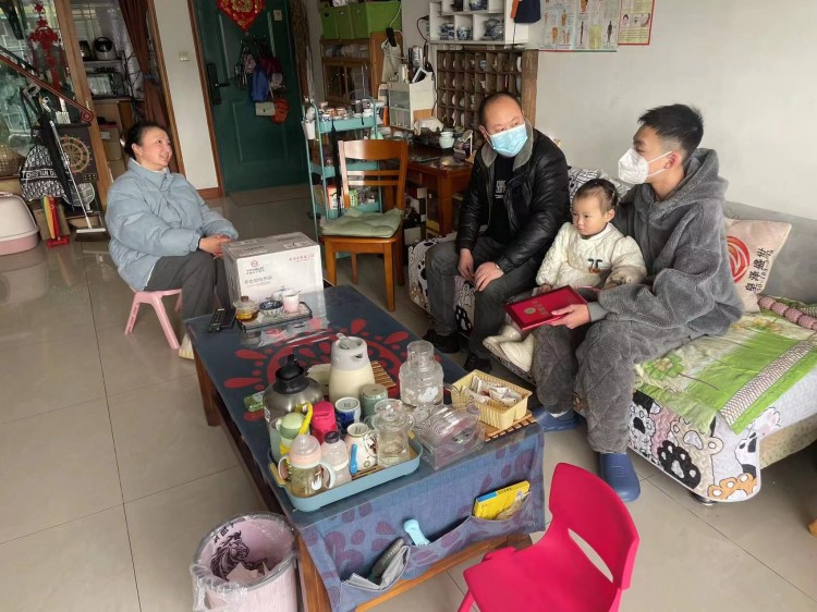 新華榮譽送到家|敦品勵學(xué)，激勵成長