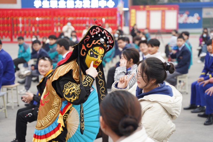 卯兔接福鬧元宵，遺風(fēng)佳韻匯佳節(jié)