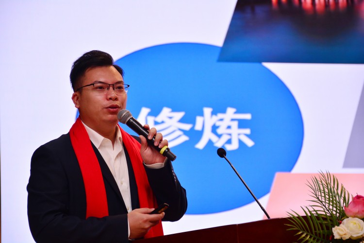 開學(xué)第一課丨弘揚工匠精神，實現(xiàn)技能報國