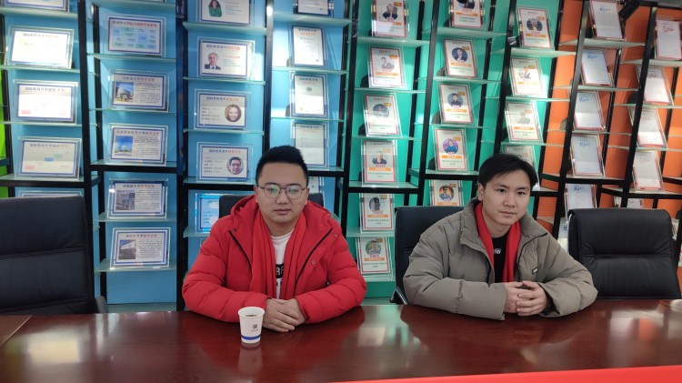 載譽而歸，授業(yè)解惑|榮譽學(xué)子咨詢?nèi)栈馃醽硪u