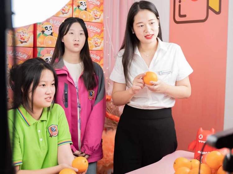 【擇校指南】女生也可以高薪高技能！選對學校很重要