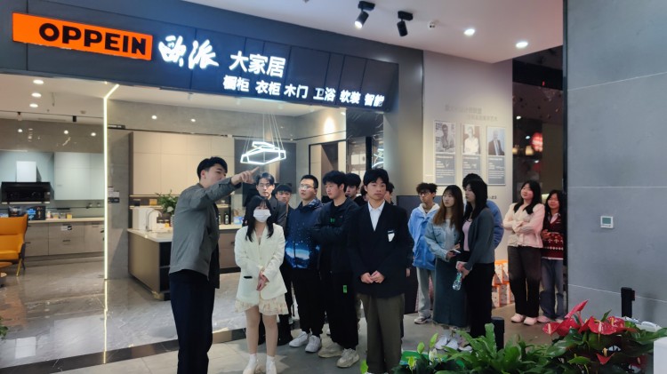 萬生進千企、百家進校園