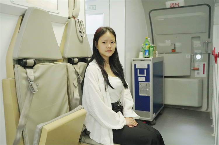 新生故事|逐夢(mèng)新華，激昂青云