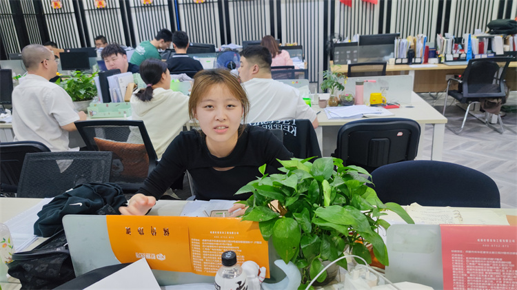 心系學(xué)子每一步，就業(yè)回訪送真情