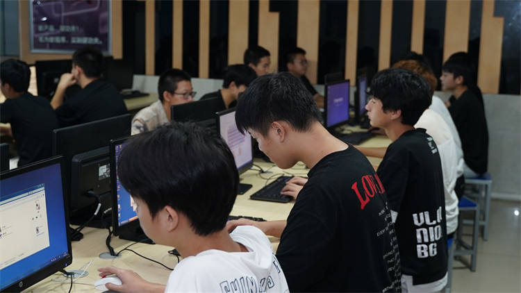 軍訓(xùn)后開學(xué)第一周，一起來看活力滿滿的大家