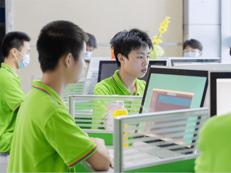 成都新華2024春季預(yù)科班讓你不能拒絕的N大優(yōu)勢