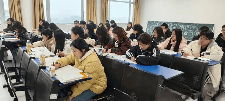 成都新華2024單招升學(xué)班開課啦！