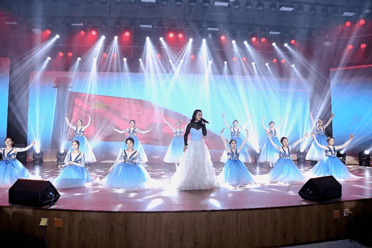 邀請賽在我校圓滿閉幕，新華學子勇奪佳績