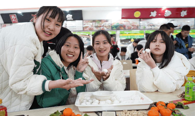 猜燈謎、游園會、舞獅…成都新華邀你來歡度元宵