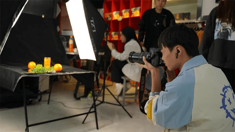 孩子不想上學(xué)，選擇打工還是來成都新華學(xué)技術(shù)