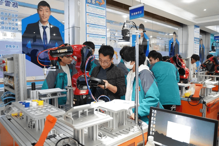 學(xué)PLC電氣自動化技術(shù)非常好就業(yè)