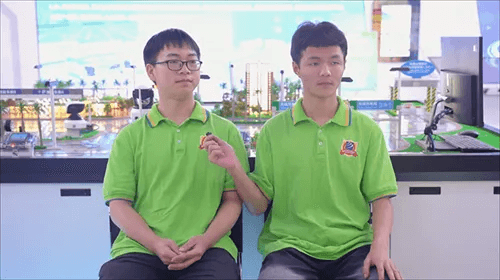 新華青年說(shuō)—關(guān)于青春，來(lái)看新華學(xué)子怎么說(shuō)