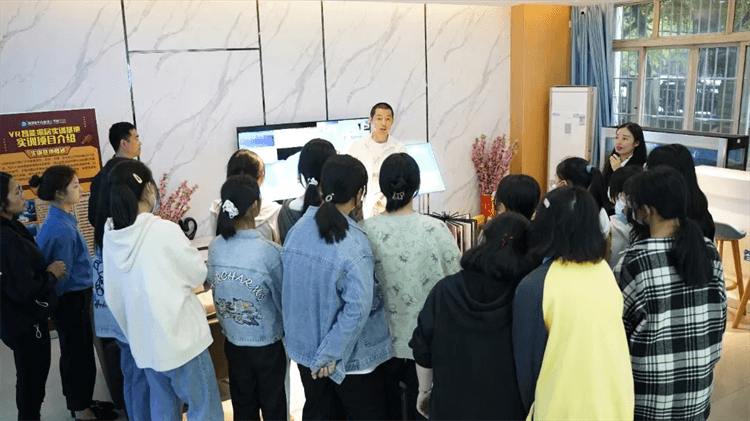 擇校關(guān)鍵詞：“到校、實(shí)地、考察”，請記住