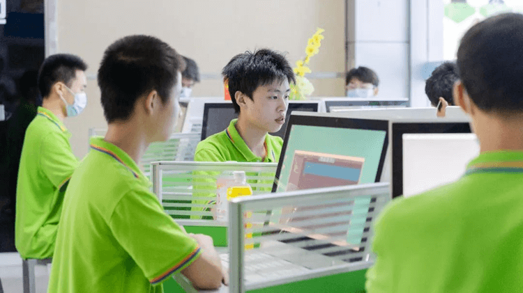 擔(dān)心中考失利？建議提前擇校，做兩手準(zhǔn)備