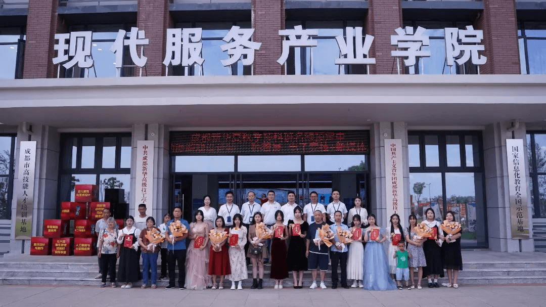 階段成果展|遇見(jiàn)更好的自己鋼琴音樂(lè)會(huì)璀璨落幕