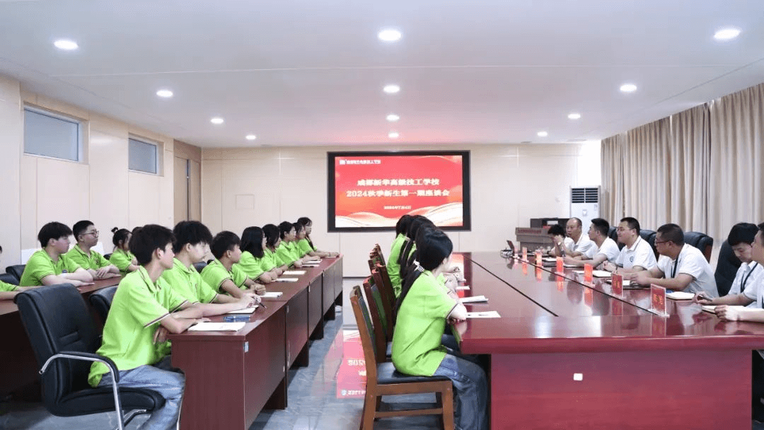 初入新華的他們，在學校學習生活怎么樣？