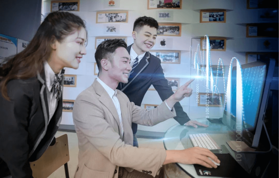 “白領(lǐng)”過剩？有一技之長更有安全感！