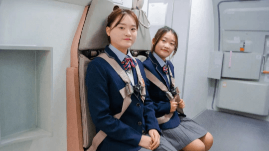 <b>老朋友，新同學(xué) | 相聚新華，夢(mèng)想起航</b>