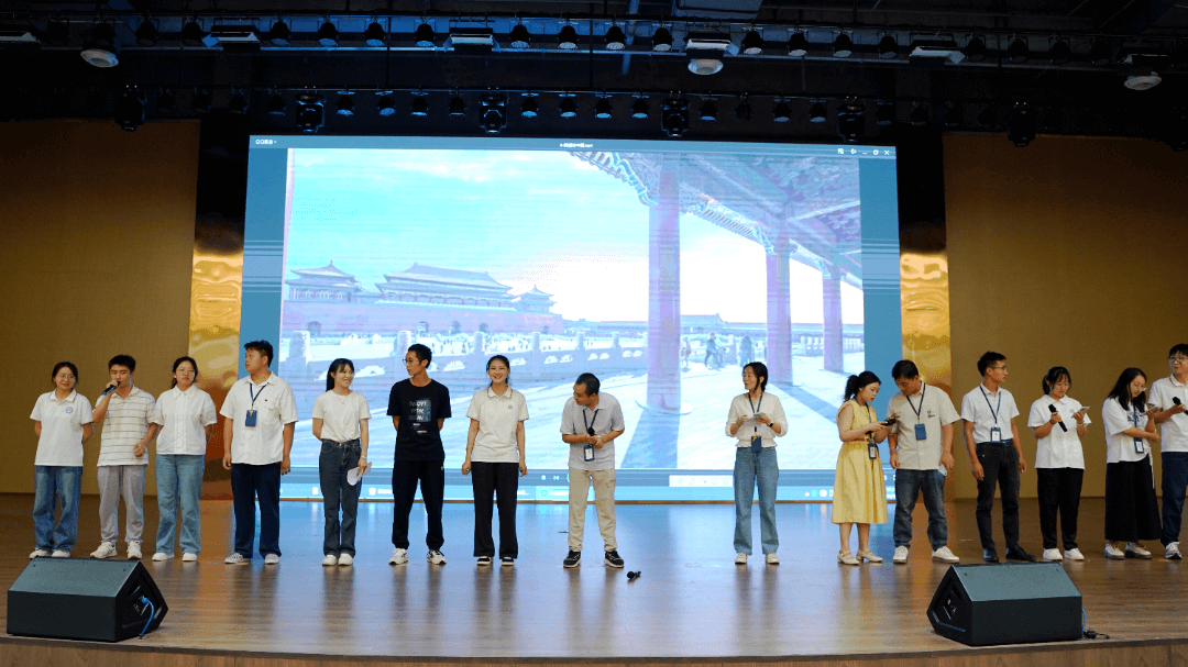 2024年“慶國慶·迎新生”文藝晚會盛大啟幕