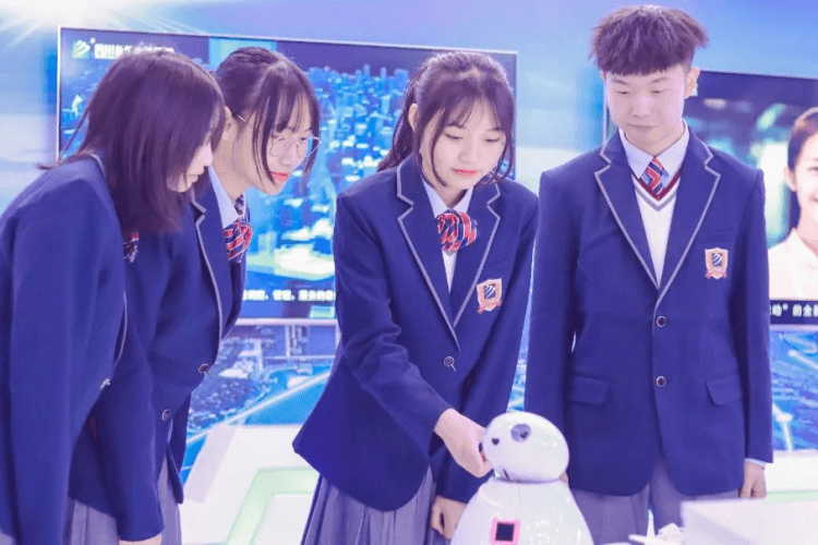 孩子想轉(zhuǎn)學(xué)學(xué)技術(shù)，家長到底該不該支持？