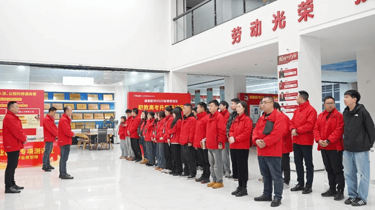 開(kāi)學(xué)一個(gè)多月，新華學(xué)子的校園生活是什么樣的呢？