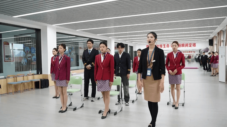 十七八歲輟學(xué)打工沒(méi)出路？如何才能為未來(lái)加一份保障？