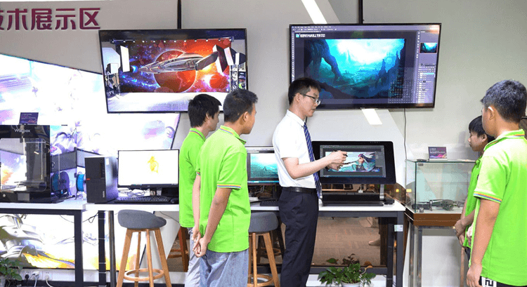 致中高考學(xué)子：放輕松！人生的賽道有很多！