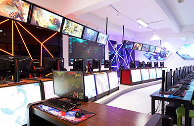 四川新華電腦學(xué)院電競(jìng)實(shí)訓(xùn)基地