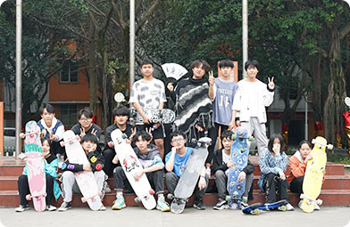 四川新華電腦學(xué)院校園活動(dòng)