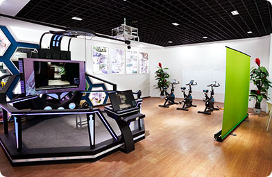 四川新華電腦學(xué)院VR虛擬現(xiàn)實(shí)體驗(yàn)廳