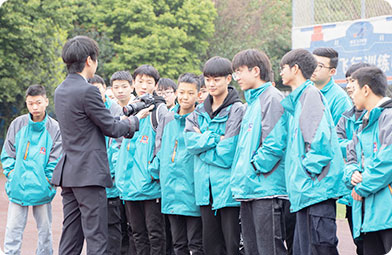 四川新華電腦學(xué)院無(wú)人機(jī)實(shí)訓(xùn)基地