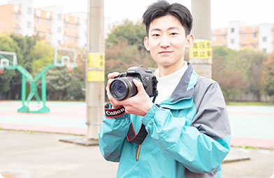 四川新華電腦學(xué)院無(wú)人機(jī)實(shí)訓(xùn)基地