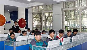 四川新華電腦學(xué)院實(shí)訓(xùn)環(huán)境